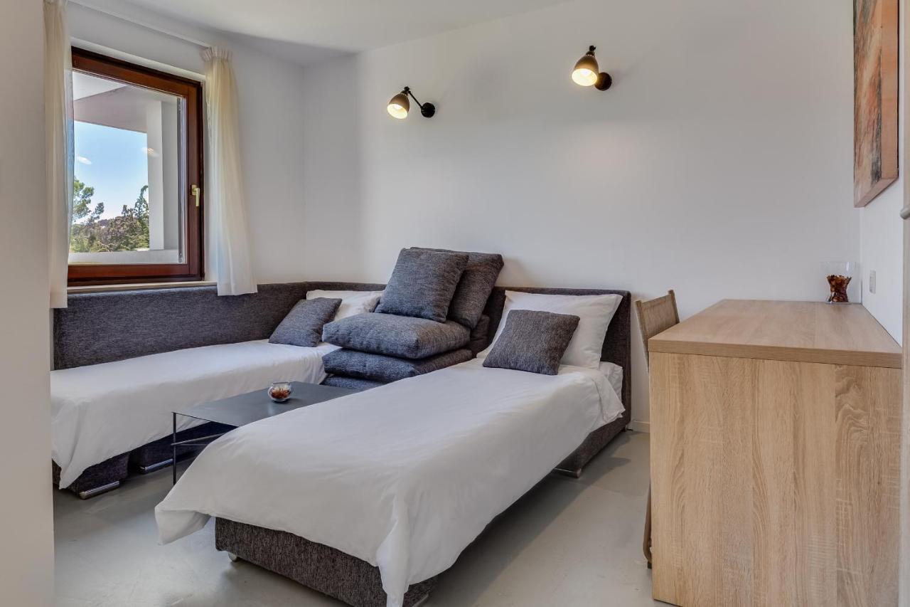 Apartments Jezera Lovisca ภายนอก รูปภาพ